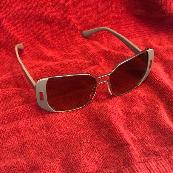 !!!!PRADA!!!! EUC Limited time price - Picture 6 of 9